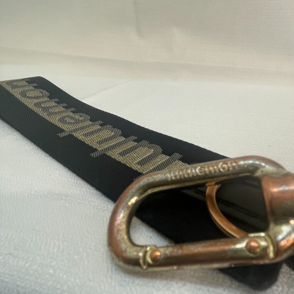 MIS7022- Lululemon Adjustable Crossbody Bag Strap Black & Gold strap
